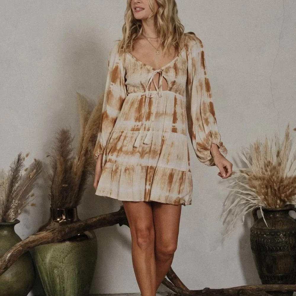 NWT Long Sleeve Boho Tie Dye Dress With Cutout & Tassels - Picture 5 of 7